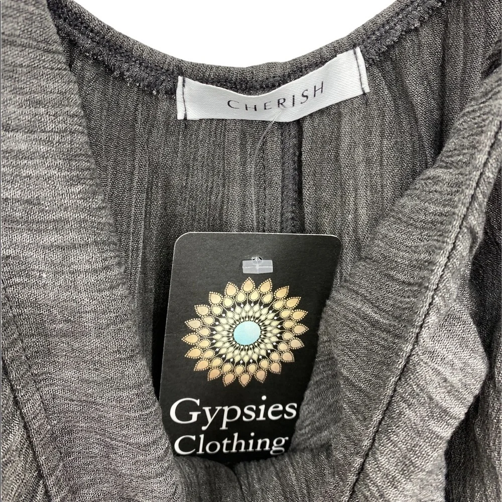πSALEπ NWT Gypsy Clothing Cherish Gray Off Shoulder Front Tie Bell Sleeve Top - Picture 5 of 7
